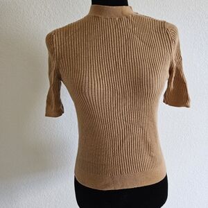 Uniqlo - Wool Ribbed Tan Short Sleeve Sweater - M